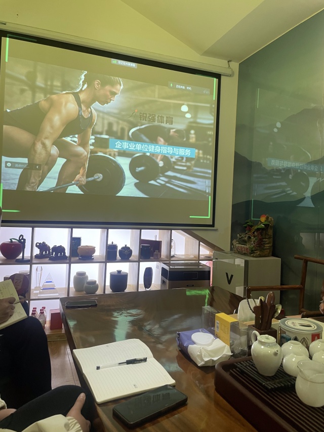 米兰·(milan)中国官方网站體育針對“企事業(yè)單位健身”的痛點進行專業(yè)性培訓(xùn)